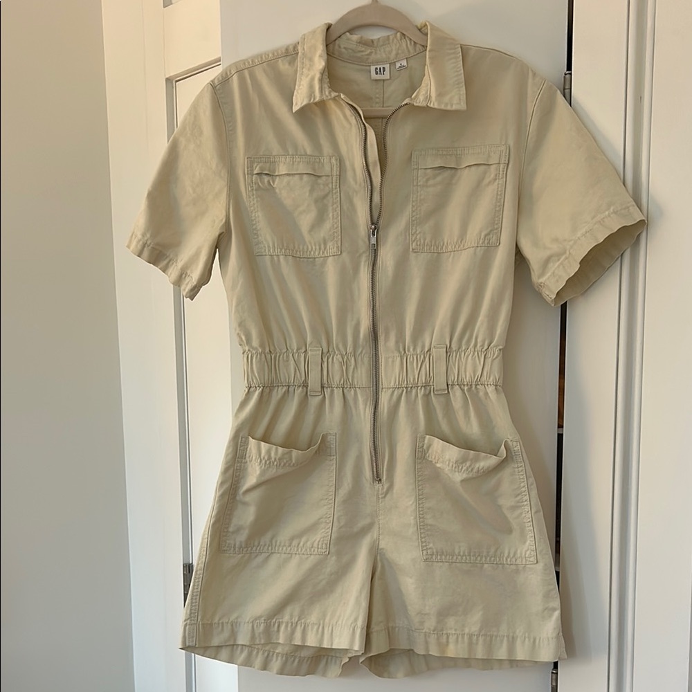 GAP Beige Short Sleeve Romper